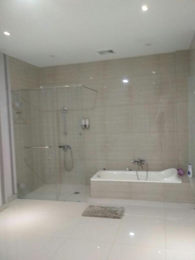 Bintara Jaya Yemima Guest House Bekasi Exterior photo