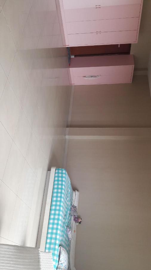 Bintara Jaya Yemima Guest House Bekasi Exterior photo